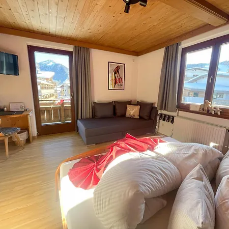 Boutiquehotel Zomm In Seefeld Aparthotel 3*