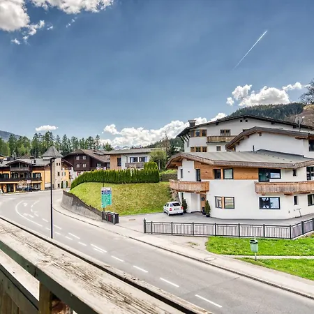 Boutiquehotel Zomm In Seefeld Aparthotel