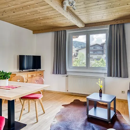 Aparthotel Boutiquehotel Zomm In Seefeld 3*