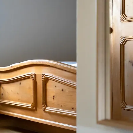 Hotel apartamentowy Boutiquehotel Zomm In Seefeld 4*