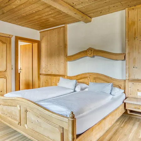 Boutiquehotel Zomm In Seefeld 3*