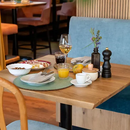 Ξενοδοχείο με διαμερίσματα Boutiquehotel Zomm In Seefeld 3*