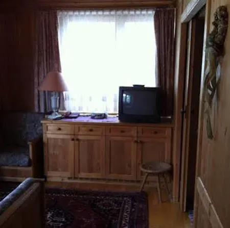 Boutiquehotel Zomm In Seefeld Apartmanhotel